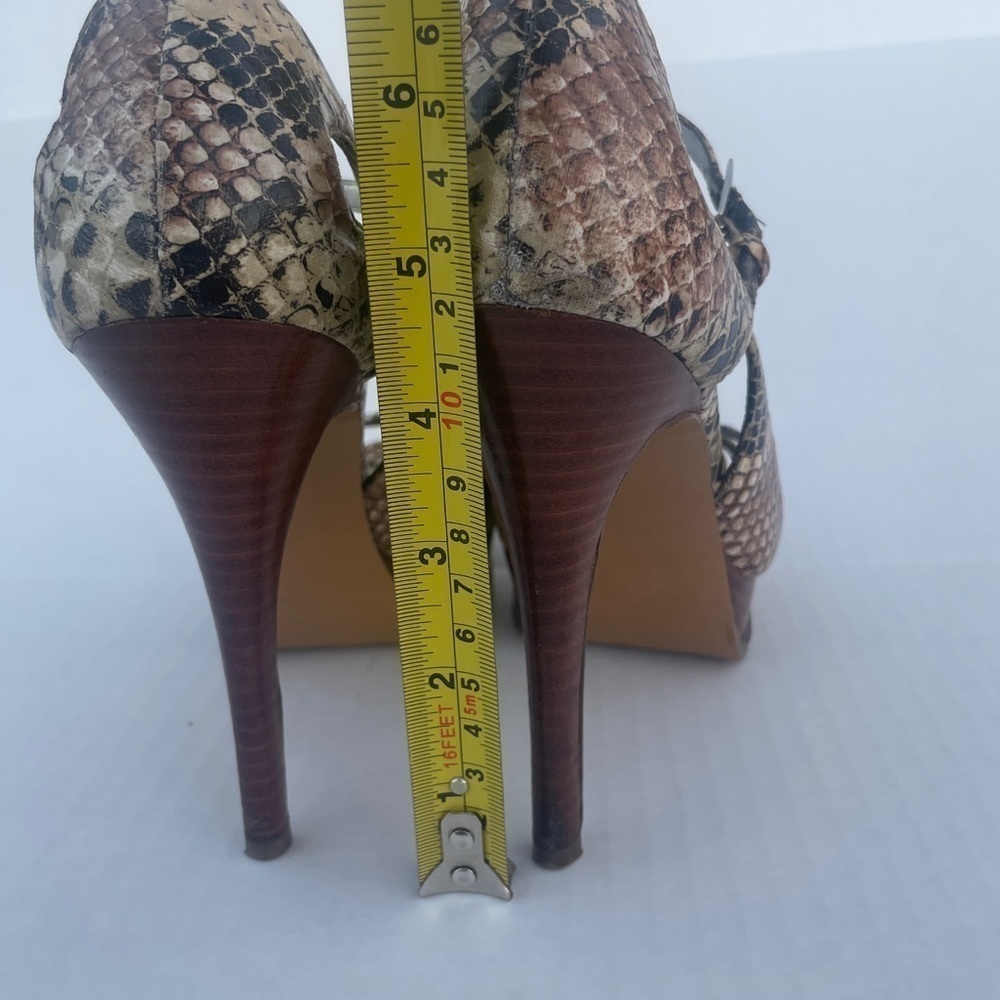 GUESS Faux Snake Skin Open Toe High Heels size 7.5 - Picture 7 of 14